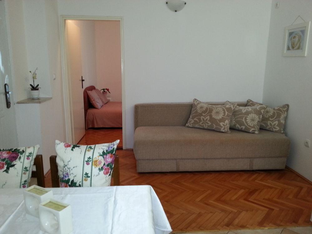 Apartments ヘルツェグ・ノヴィ エクステリア 写真